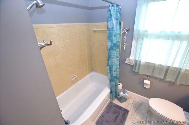 3720 E 2nd Place, Tulsa, OK 74112