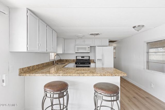 10540 E APACHE Trail 91, Apache Junction, AZ 85120