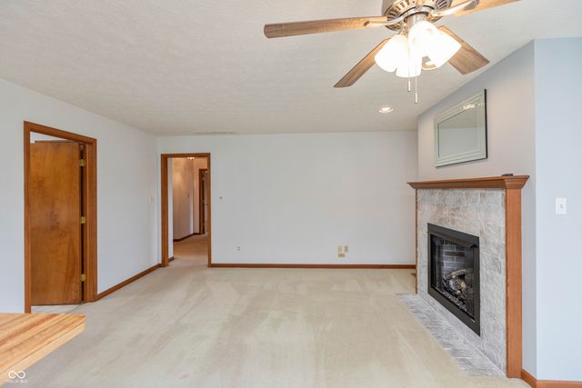 811 S School Street, Brownsburg, IN 46112