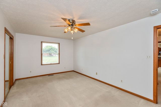 811 S School Street, Brownsburg, IN 46112