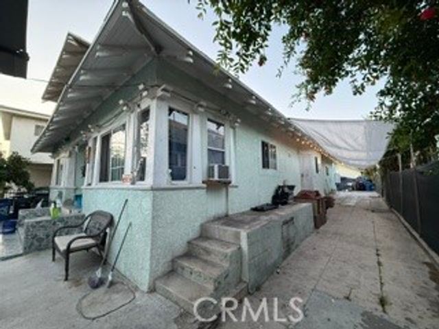 1457 W 25th, Los Angeles, CA 90007