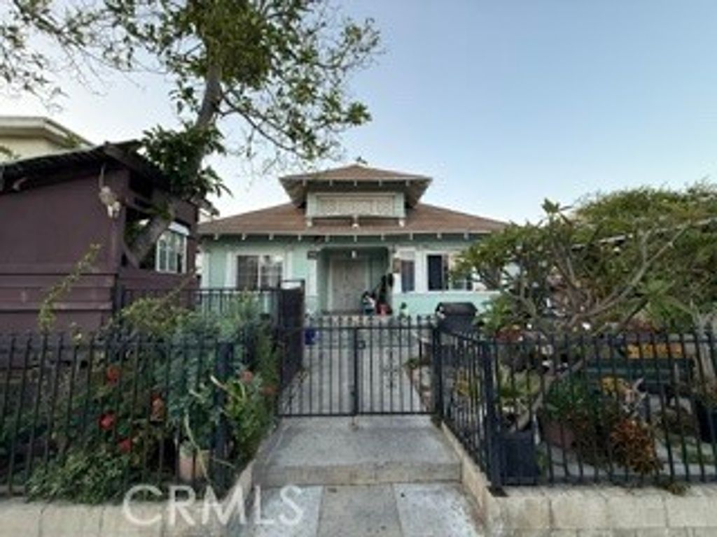 1457 W 25th, Los Angeles, CA 90007