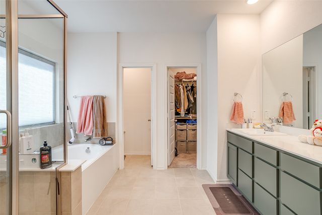 2921 Fox Trail Lane, Fort Worth, TX 76108