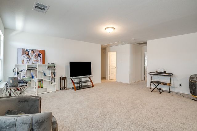 2921 Fox Trail Lane, Fort Worth, TX 76108