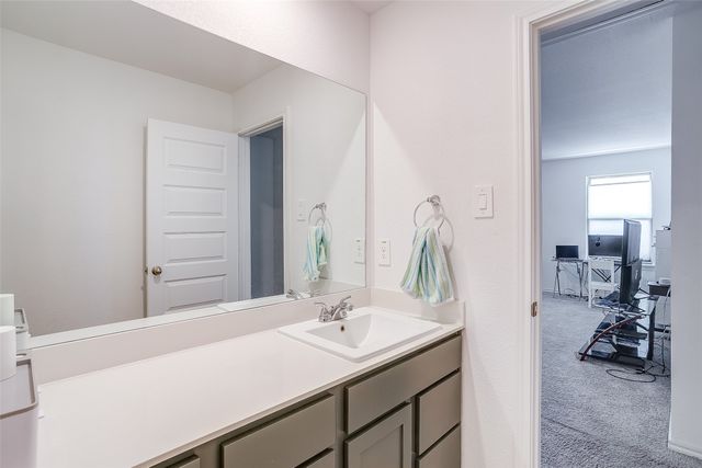 2921 Fox Trail Lane, Fort Worth, TX 76108
