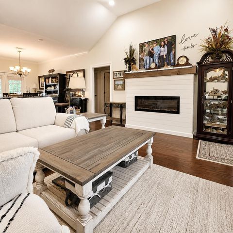 100 High Meadows Circle, Petal, MS 39465