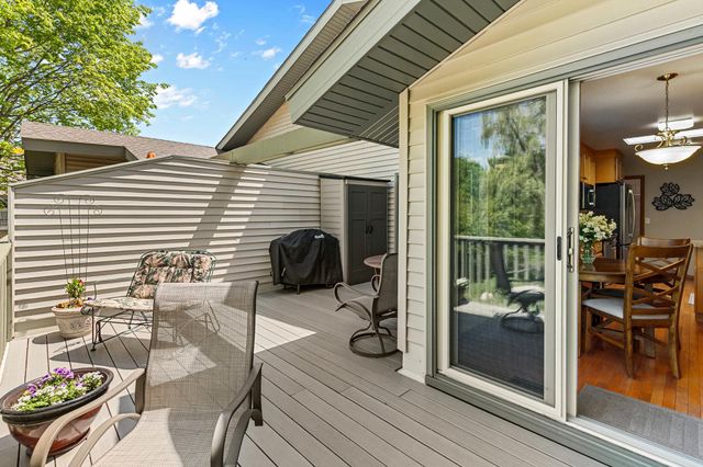 9731 Dorset Lane, Eden Prairie, MN 55347