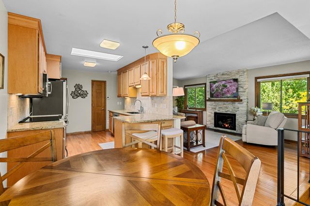 9731 Dorset Lane, Eden Prairie, MN 55347