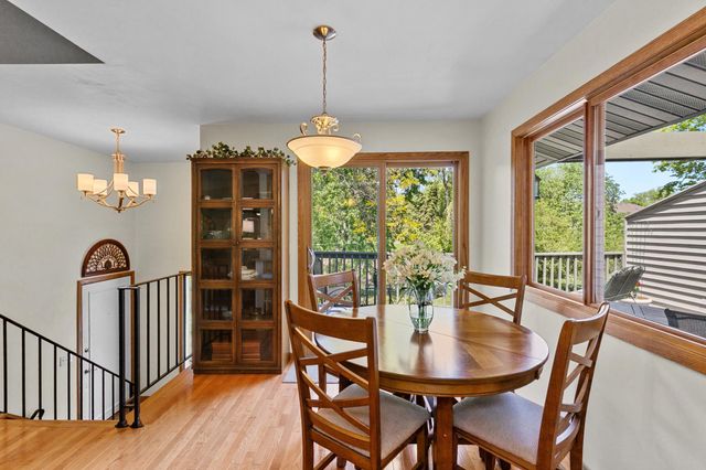 9731 Dorset Lane, Eden Prairie, MN 55347