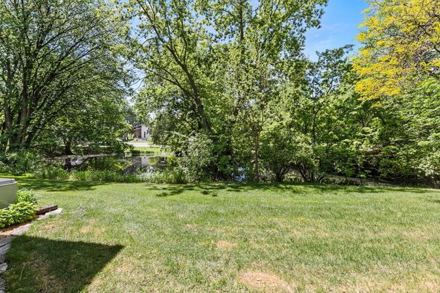 9731 Dorset Lane, Eden Prairie, MN 55347