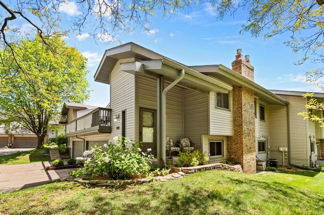 9731 Dorset Lane, Eden Prairie, MN 55347