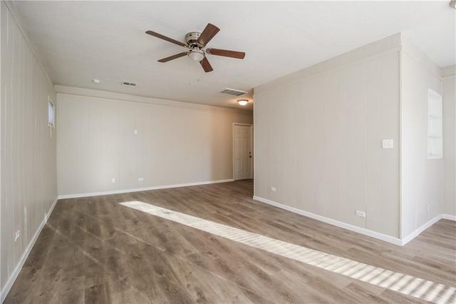 1813 Ronald Street, Yukon, OK 73099