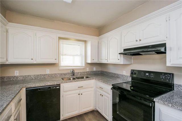 1813 Ronald Street, Yukon, OK 73099