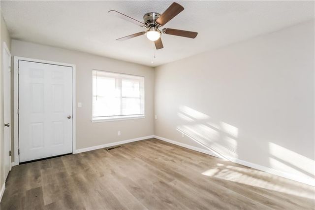 1813 Ronald Street, Yukon, OK 73099