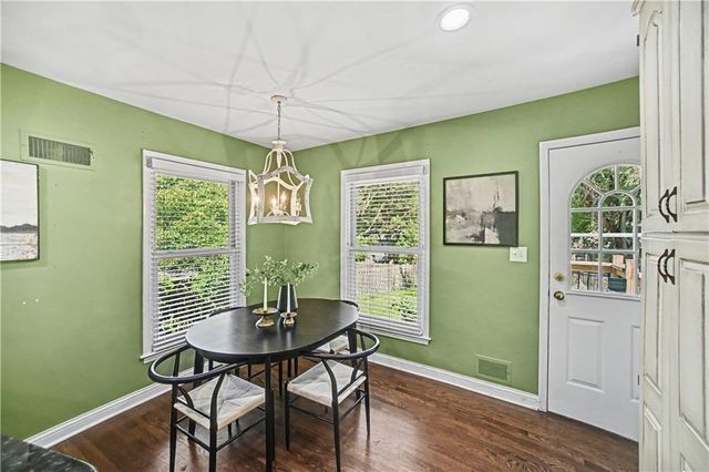 7419 Booth Street, Prairie Village, KS 66208
