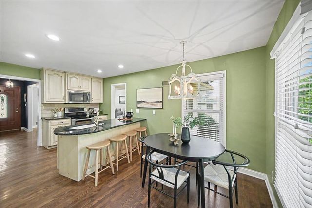 7419 Booth Street, Prairie Village, KS 66208