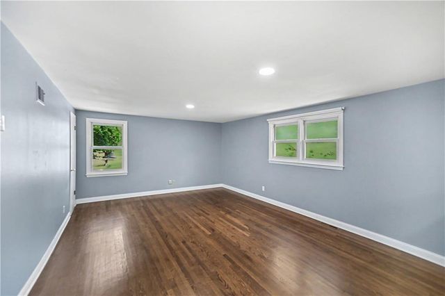 7419 Booth Street, Prairie Village, KS 66208
