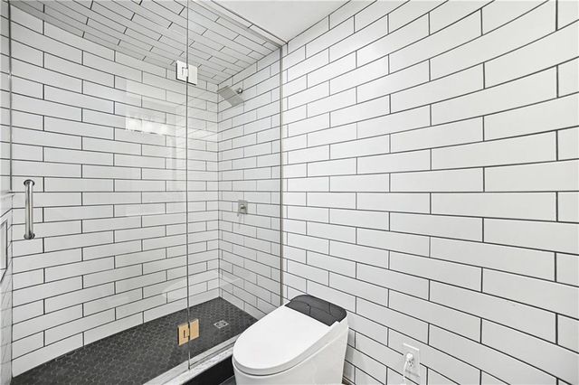 7419 Booth Street, Prairie Village, KS 66208
