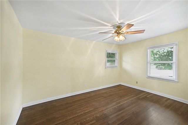 7419 Booth Street, Prairie Village, KS 66208