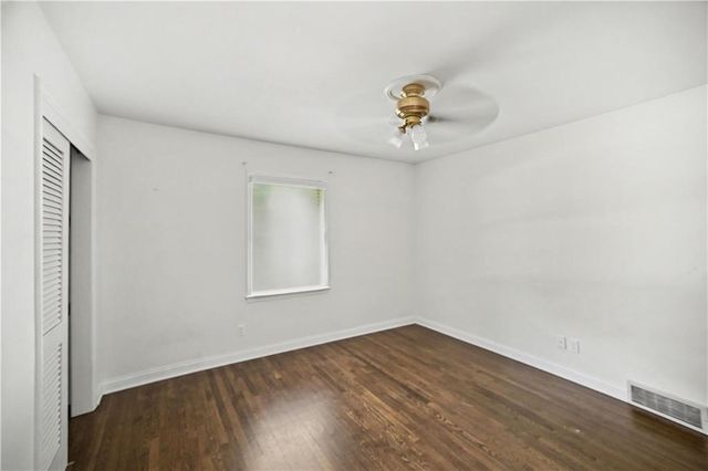 7419 Booth Street, Prairie Village, KS 66208