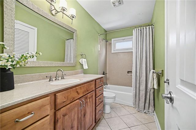 7419 Booth Street, Prairie Village, KS 66208