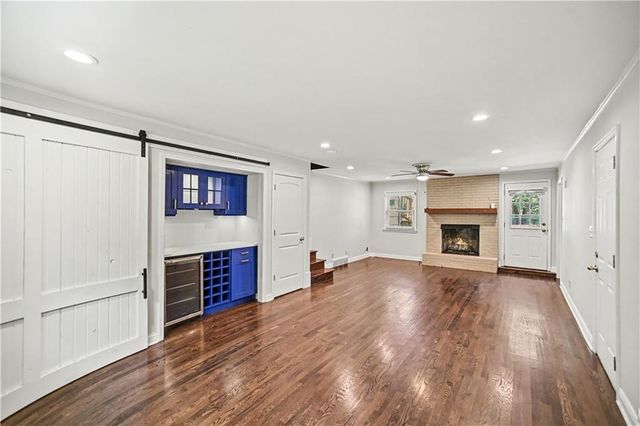 7419 Booth Street, Prairie Village, KS 66208