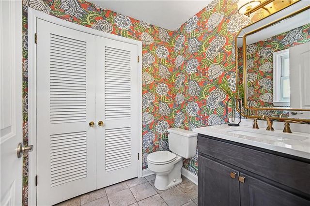 7419 Booth Street, Prairie Village, KS 66208