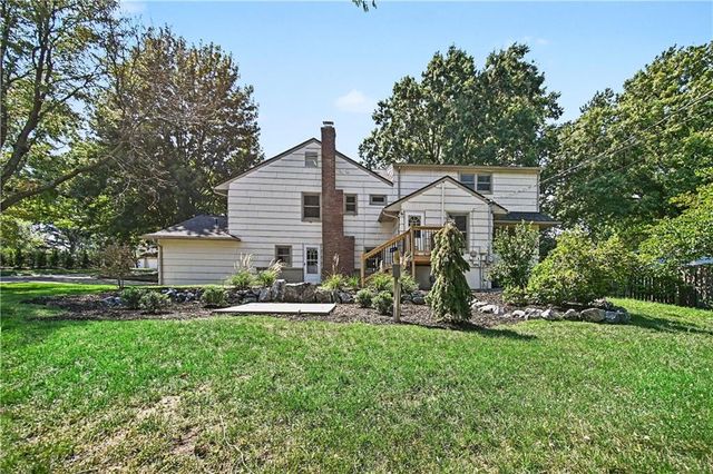 7419 Booth Street, Prairie Village, KS 66208