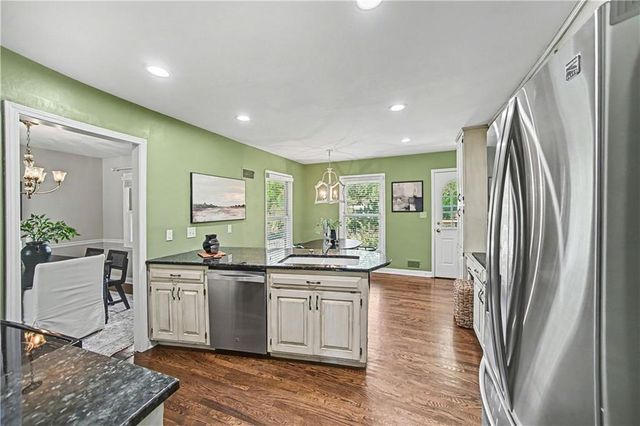 7419 Booth Street, Prairie Village, KS 66208