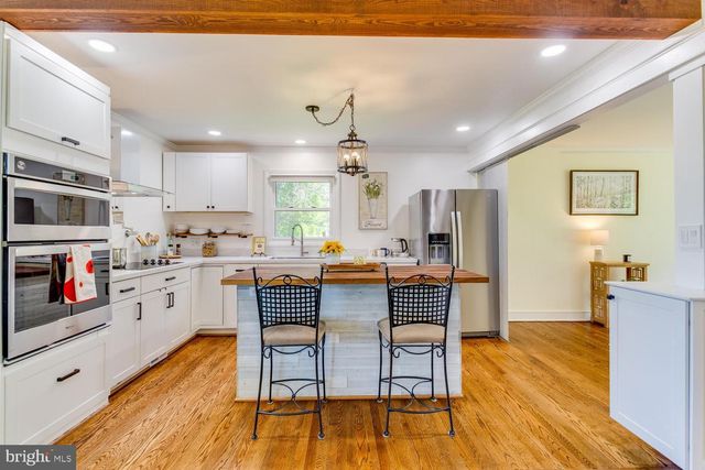 5900 HANNA RD, Sykesville, MD 21784