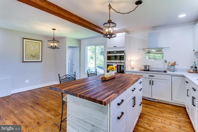 5900 HANNA RD, Sykesville, MD 21784