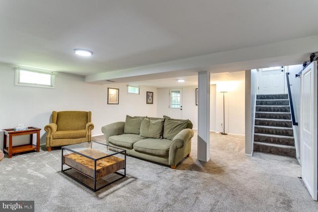 5900 HANNA RD, Sykesville, MD 21784