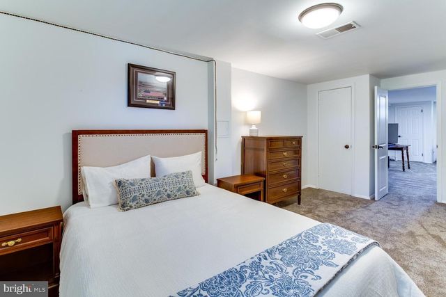 5900 HANNA RD, Sykesville, MD 21784