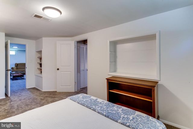 5900 HANNA RD, Sykesville, MD 21784