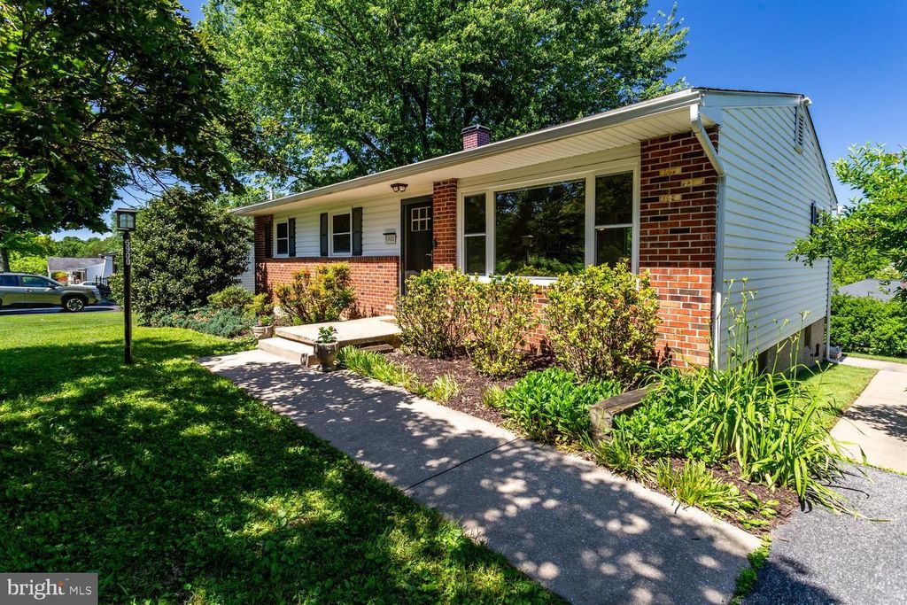 5900 HANNA RD, Sykesville, MD 21784