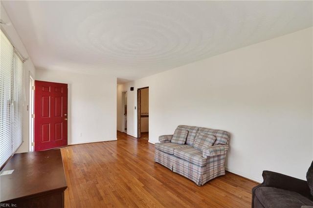 637 Turlington RD, Suffolk, VA 23434