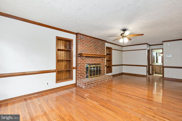 1130 COLUMBUS DR, Stafford, VA 22554