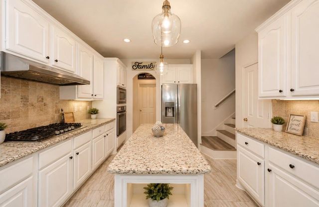 3 Amberstone Drive, Sugar Land, TX 77479