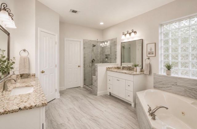 3 Amberstone Drive, Sugar Land, TX 77479