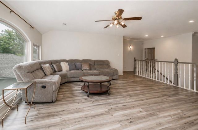 3 Amberstone Drive, Sugar Land, TX 77479