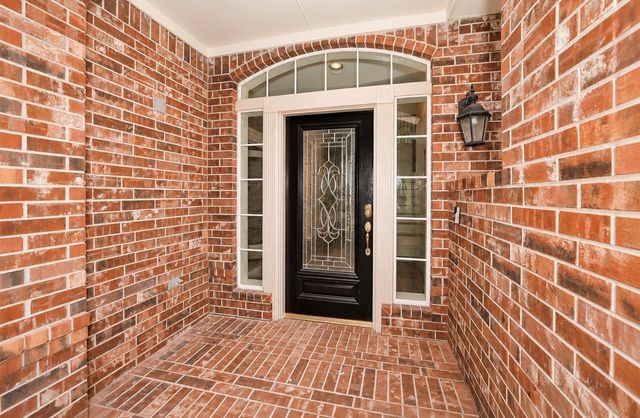 3 Amberstone Drive, Sugar Land, TX 77479