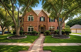 3 Amberstone Drive, Sugar Land, TX 77479