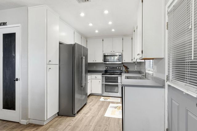 4628 Kiowa Ln, Denair, CA 95316