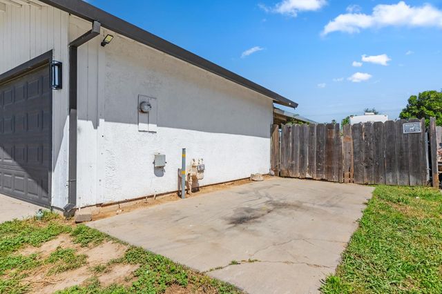 4628 Kiowa Ln, Denair, CA 95316