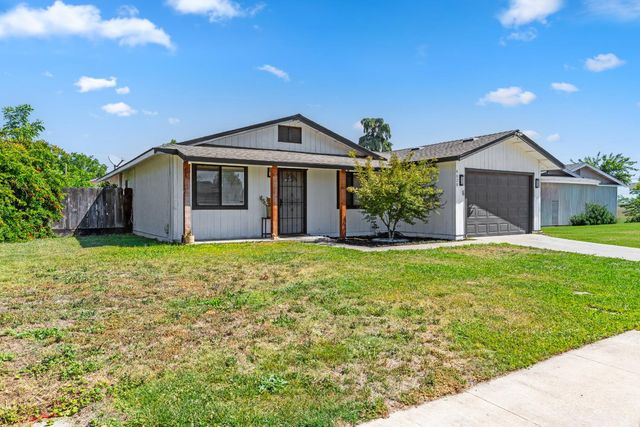 4628 Kiowa Ln, Denair, CA 95316