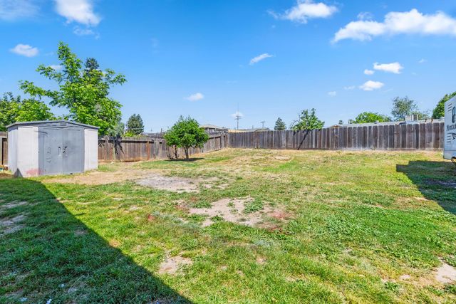 4628 Kiowa Ln, Denair, CA 95316