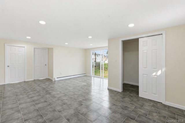 41 Madison Avenue, Amityville, NY 11701