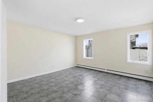 41 Madison Avenue, Amityville, NY 11701