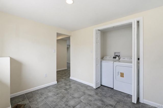 41 Madison Avenue, Amityville, NY 11701