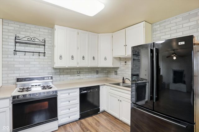 308 Maplebrook Drive, Brownsburg, IN 46112